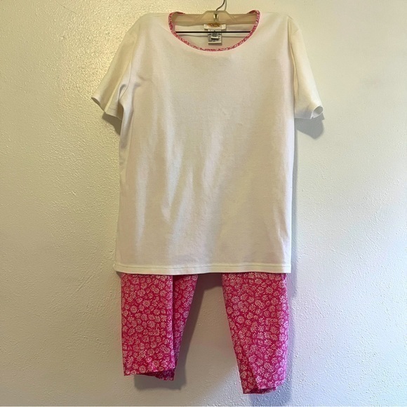 Talbots pink print capris Sz 16 & white Medium T-shirt w/pink print trim. - Picture 1 of 12